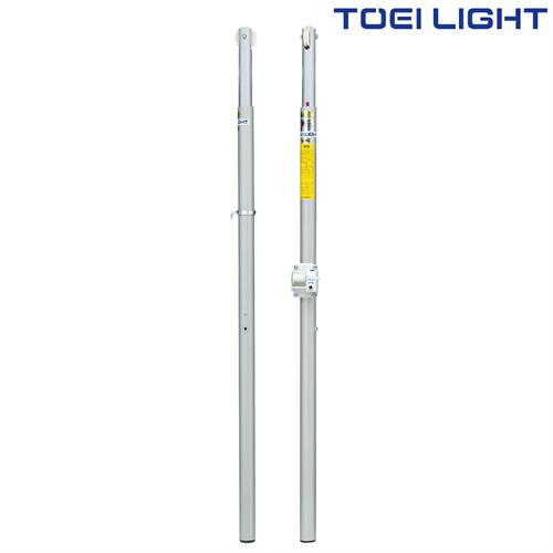 ●素材：主材:アルミ76.3.mm、肉厚5.75mm●2.本1.組●重さ：3.0kg/組●樹脂滑車1.00mm●差込式(ツバ無)●高さギヤ調節式(メモリ付)●ウォームギヤネット巻(B-2.983.)付●下部ゴム付●日本バレーボール協会推薦品...