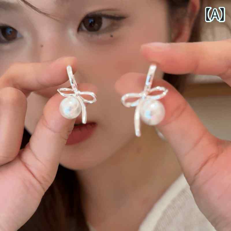 普 おしゃれ 清楚 揺れる エレガント 可愛い 上品 華奢 シンプル 軽量 小ぶり シルバー パール リボン アクセサリー レディース