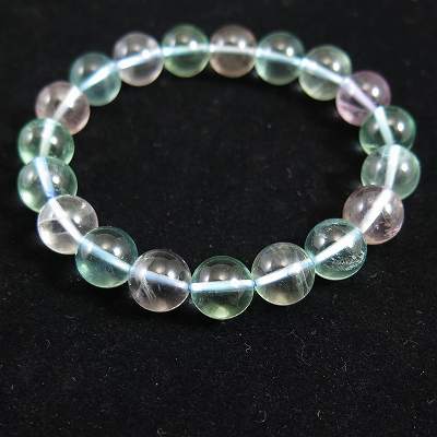 商品説明 商品名 ペールカラー フローライト 蛍石　10mm玉ブレスレット 35.6g　(ID:63633) サイズ(mm) ビーズ寸法： 約10mm × 19珠　　ブレス内周：約17cm 重量 35.6g 産地 アメリカ 金属部分の材質 ...