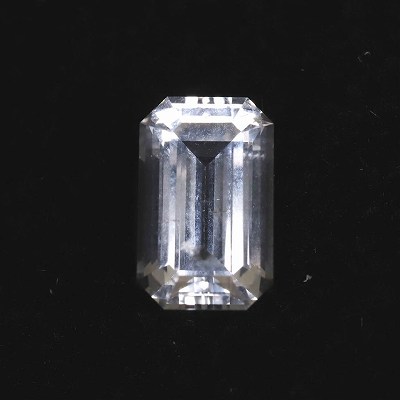 ロシア産 フェナカイト 7.8mmレクタングルカット ルース 1.2ct