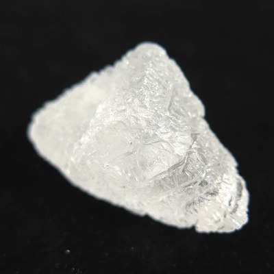 H&E社 ホワイトモルダバイト (エレスチャル・カルサイト)　原石 8.4g