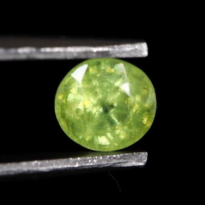 スフェーン グリーン 4.6mmラウンド ファセットカット ルース 0.5ct