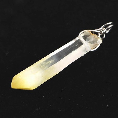 コロンビア産 マンゴークォーツ　42mm 原石ペンダントトップ 4.5g