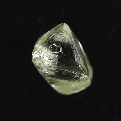 天然ダイヤモンド 原石 ラフ ルース Yellow 八面体 ソーヤブル 0.37ct