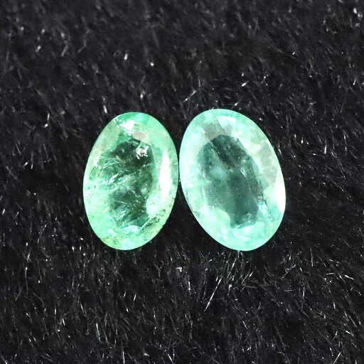 宝石質エメラルドAAA ルース ファセットカット 2個セット 0.78ct 宝石質エメラルドAAA ルース ファセットカット 2個セット 0.78ct