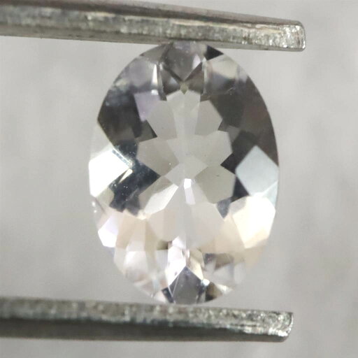 ペタライト 7X5mmオーバルカット ルース 0.55ct ペタライト 7X5mmオーバルカット ルース 0.55ct