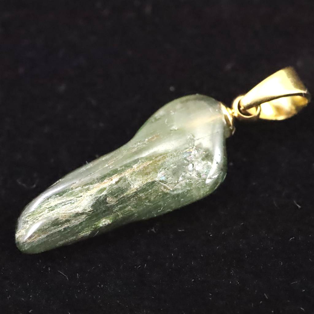 ザギマウンテンクォーツ タンブル ペンダントトップ　0.91g