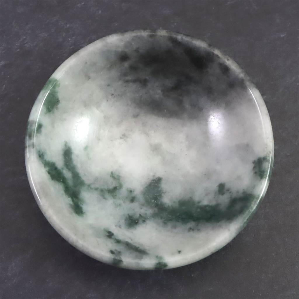 ミャンマー産 グリーン翡翠 ヒスイ 56mm小皿 38.3g