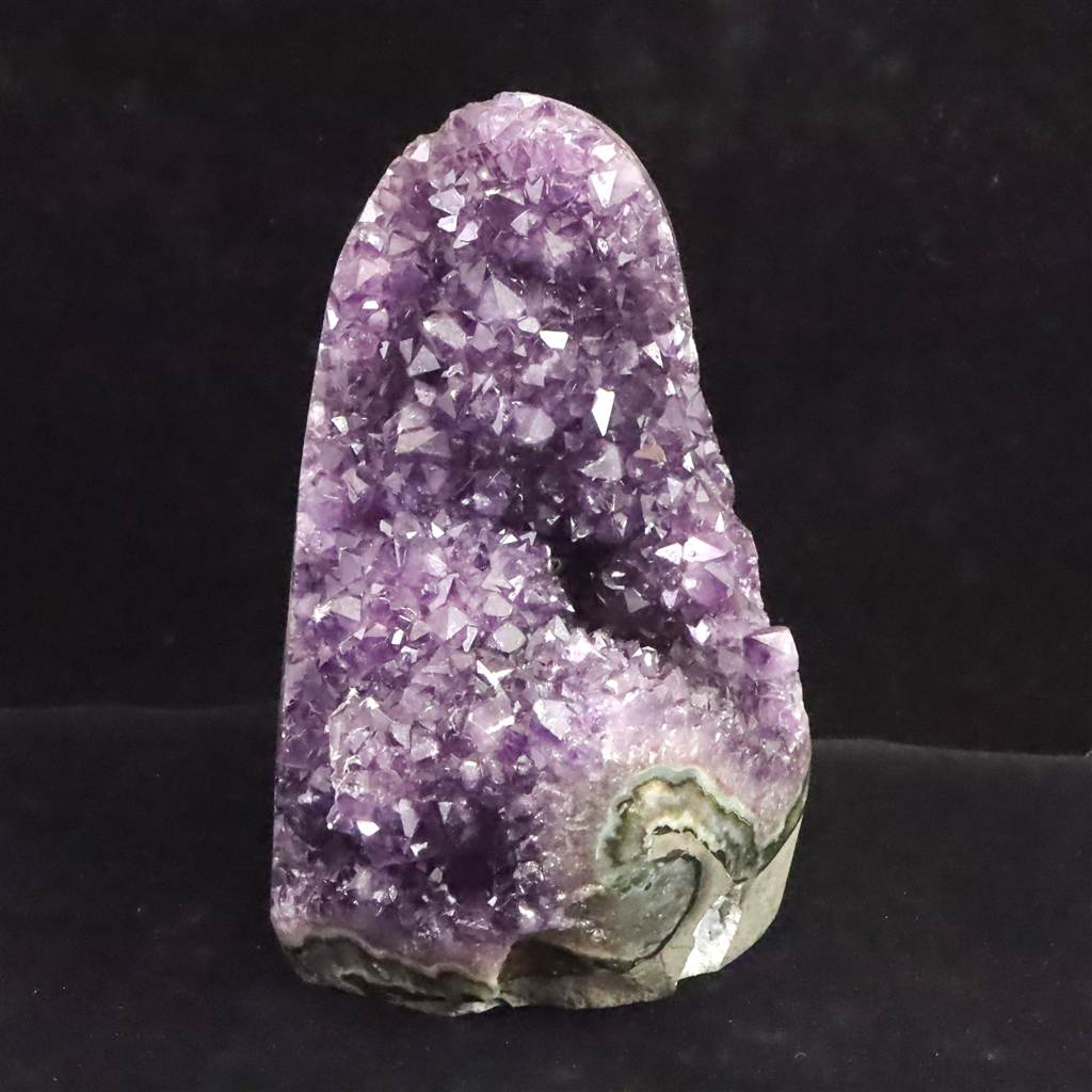 ウルグアイ産 アメジストドーム 89x111x137mm クラスター 原石 台付 1.3kg