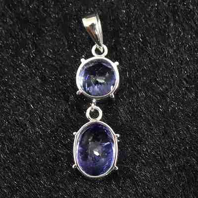 タンザナイト ツーストーン ペンダントトップ Pt900 1.84g