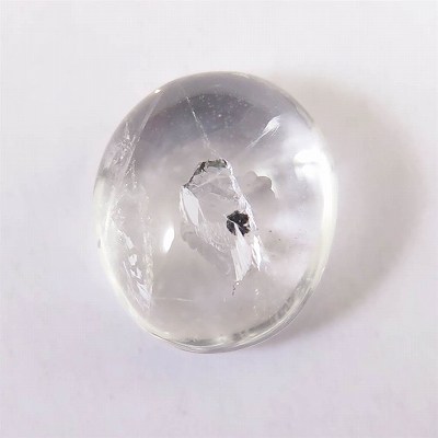 マダガスカル産 水入り水晶 13mmカボション 1.6g マダガスカル産 水入り水晶 13mmカボション 1.6g