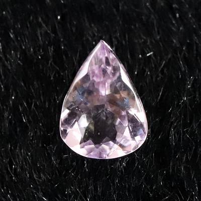 ピンクタンザナイト 7mmティアドロップ ファセットカット ルース 0.68ct ピンクタンザナイト 7mmティアドロップ ファセットカット ルース 0.68ct
