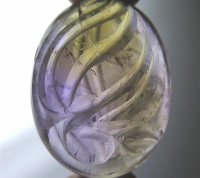 宝石質アメトリン AA+ 　38mmオーバル カボション　彫刻入り 27.7g