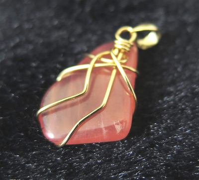 インカローズ タンブル　K18ワイヤー　ペンダントトップ　1.9g