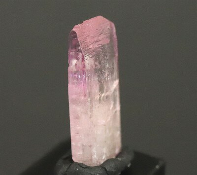 ピンクタンザナイト 原石 結晶 非加熱 4.48ct