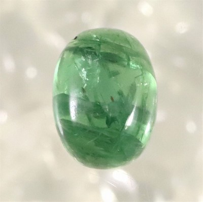 グリーン　カイヤナイト　10mm オーバル　ルース　0.8g