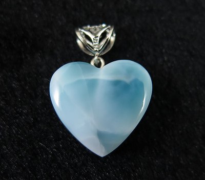 ラリマー (3A+) 19mmハート　ペンダントトップ 5.21g