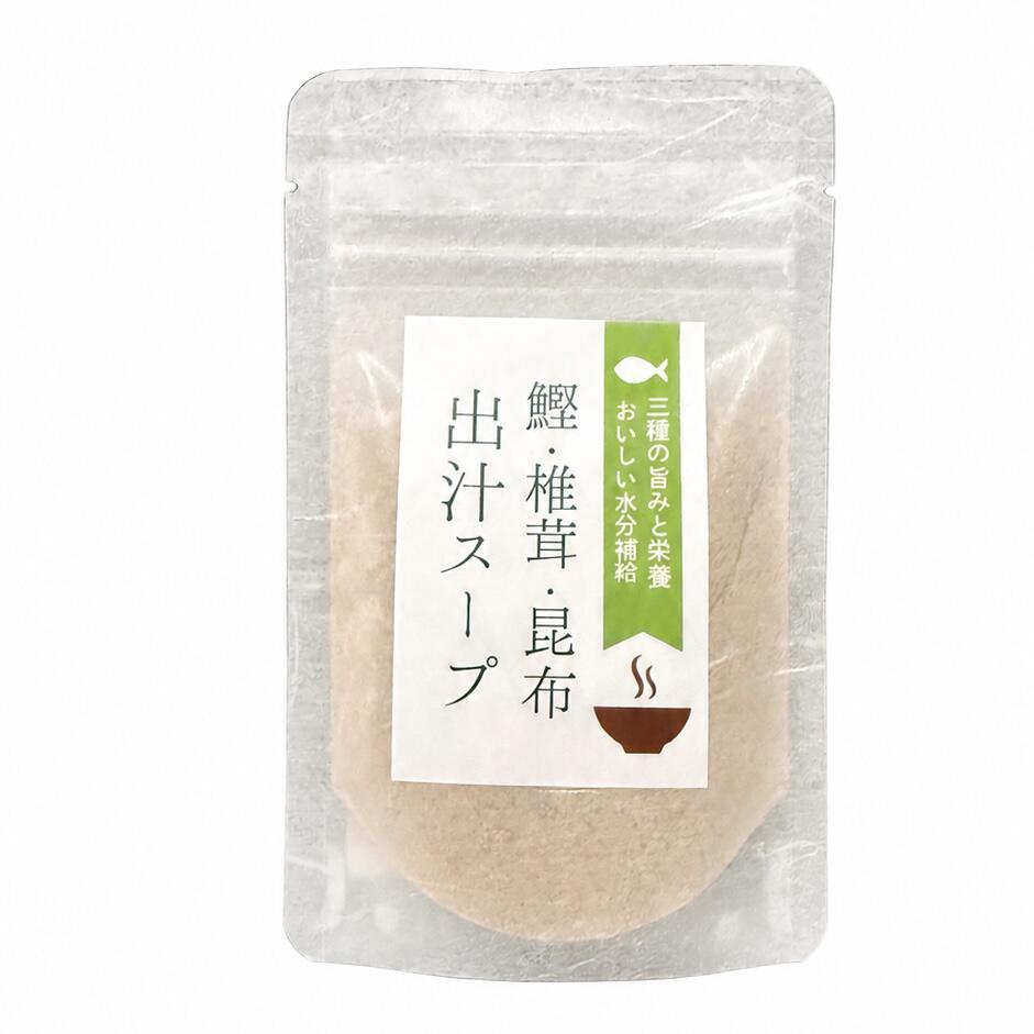「商品内容」 ● かつお、椎茸、昆布で作った出汁の旨みと栄養を。 ● 美味しい水分補給。ごはんの風味づけにも。 ● 国産・無添加・粉末タイプ 「原材料」 かつおのふし・椎茸・昆布 「成分値」 たんぱく質58.5g、脂質2.0g、粗繊維9.8g、灰分10.4g、炭水化物19.3g、食塩相当量1.9g、エネルギー320kcal/100gあたり 「原産国」 日本 「使用方法」 小さじ半分～1杯程度を約100〜200mlの熱湯で3〜5分浸して、人肌まで冷ましてからお与え下さい。 「保存方法」 直射日光を避けて涼しい場所で保管して下さい。 　開封後は冷暗所・冷蔵庫で保管し賞味期限に関わらずお早めにお与えください。 販売元 犬の自然派食料品店エノネ 犬 スープ 犬 温活 シニア犬 ケア 犬 保温 小型犬 中型犬 室内犬 ペット用品