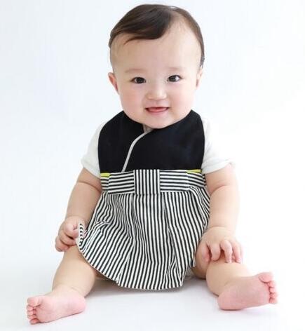 和風 はかまスタイ/袴スタイ黒ストライプお正月/結婚式/こどもの日/セレモニー/初節句簡単に着せれる着物/袴タイプ黒/ストライプ/男の子/