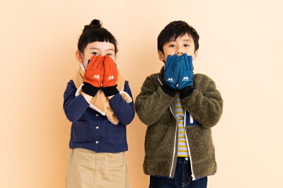 ☆送料込☆Stample スタンプル 雪国仕様 手袋++ スノーグローブ てぶくろ 中フリース撥水加工手袋 Sサイズ(5-6歳)Mサイズ(7-8歳)5本指タイプはっ水加工/スノー手袋/ダーク色/通学/通園