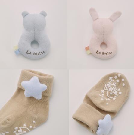 ★送料込★LaStella　アニマルラトル＆ソックス　ギフトセット