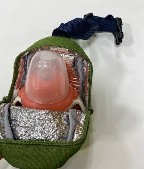 ☆★送料込み★★GLADEE　グラディーマトリョーシカ　マグポーチグリーン/内側保冷保護シート付/バックル付