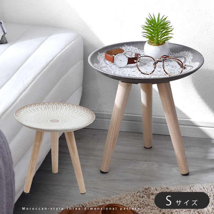 丸形小さめのサイドテーブルがおしゃれ！木製・北欧風の円形ミニ