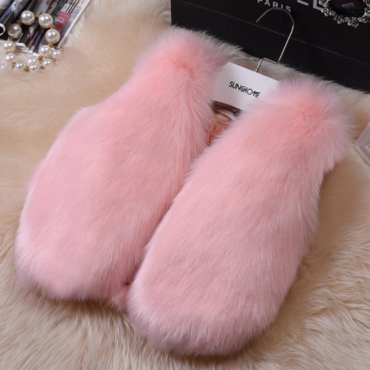 ふんわりボリュームが可愛い ふかふか フェイクファーベスト ファーベスト 子供服 ...