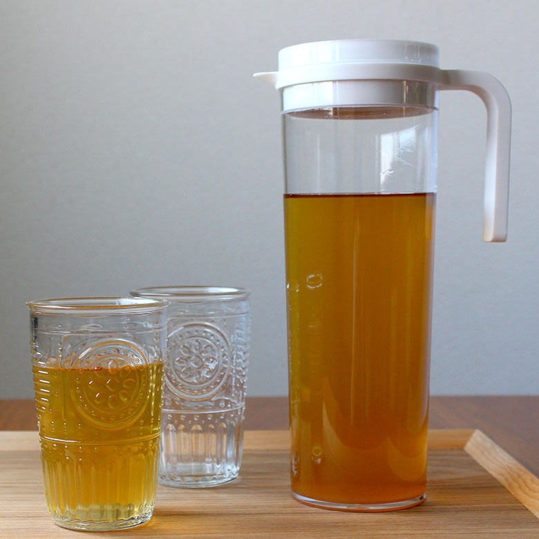 【ポイント10倍】横置きできる麦茶ポット KINTO 冷水筒　ピッチャー キントー PLUGウォータージャグ