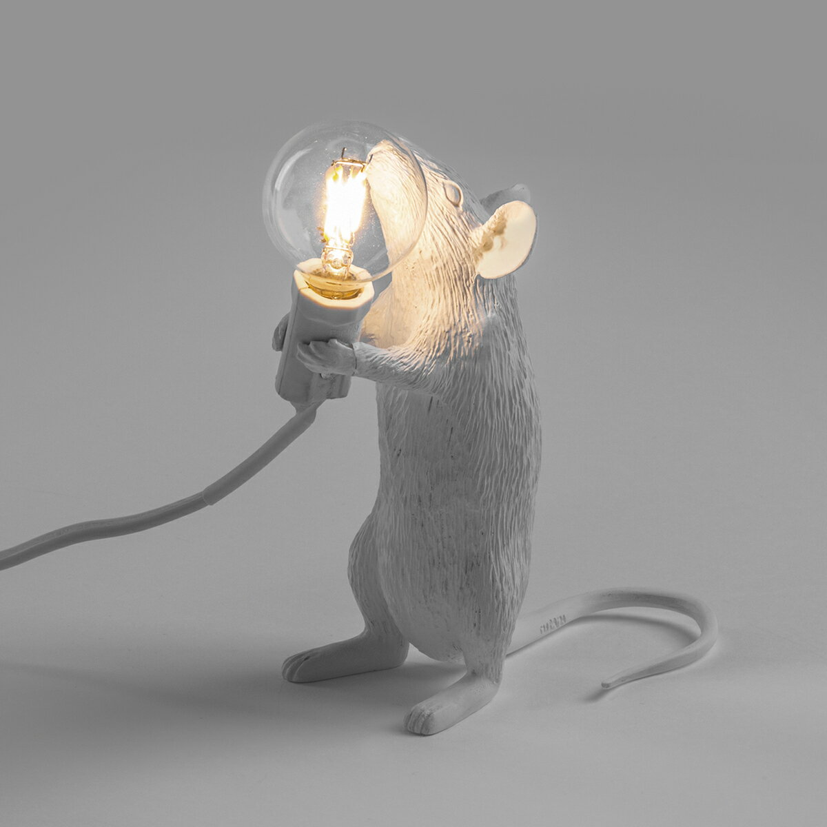【選べるクーポン対象】【正規輸入品】 SELETTI マウスランプ #1 スタンディング (USB) セレッティ 雑貨 オブジェ デザイン インテリア インテリア雑貨 アート マウス ライト 照明 ライティング ネズミ ギフト ディスプレイ 玄関 リビング 寝室 イタリア