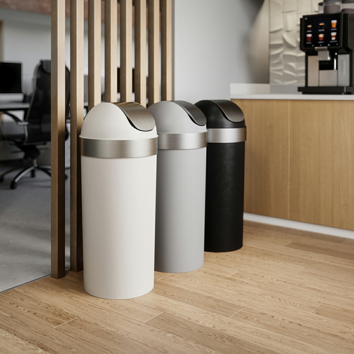 ベンチカン62Lブラック/ニッケル...