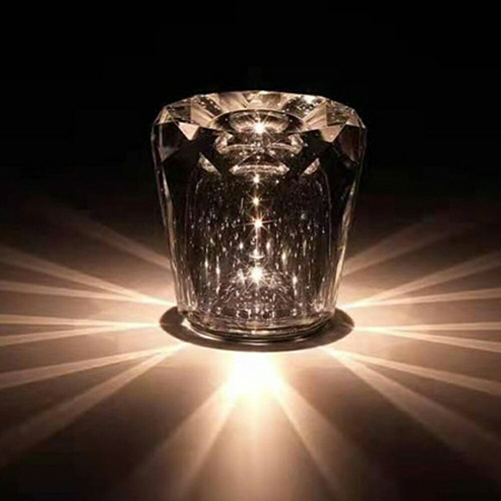 \6月5日までP5倍アップ/ベッドサイド クリスタルテーブルランプ ダイヤモンドテーブルライト 明るさ調節可能なUSB充電式の3つの明るい色 夜の光 装飾 ベッドルーム ナイトスタンド ランプ
