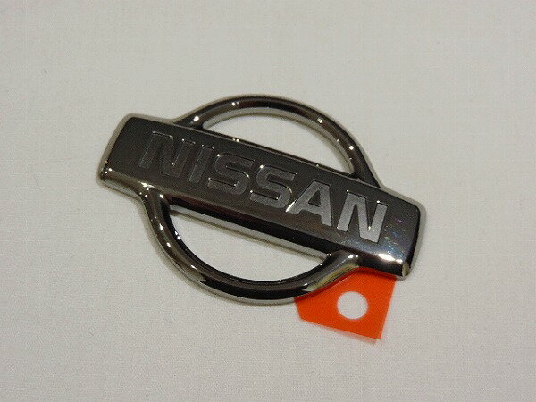 ニッサン純正R34スカイライン GT-R 用ニッサン リアエンブレム※代引き不可商品他の車種に流用可能経年劣化 補修部品