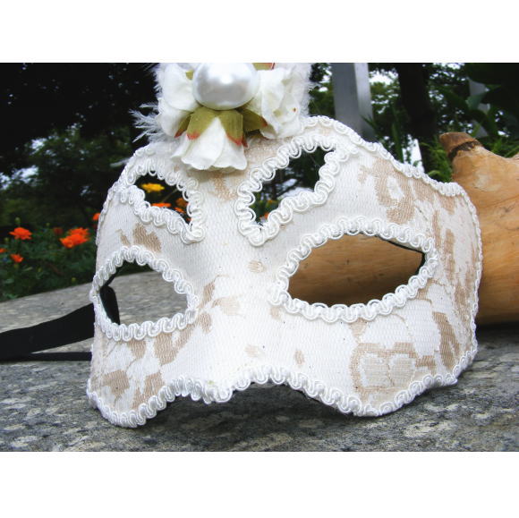 衝撃価格 送料関税無料のハロウィン ツボ 容器 コスプレ パーティー 写真立て 衣装 仮面 変装 仮装 仮面舞踏会 マスク ベネチアンマスク ベネチアン マスク 229 アイマスク 本場イタリア製 おしゃれ かわいい 高級 手作り アンティーク レトロ マスケラ 大人の趣味