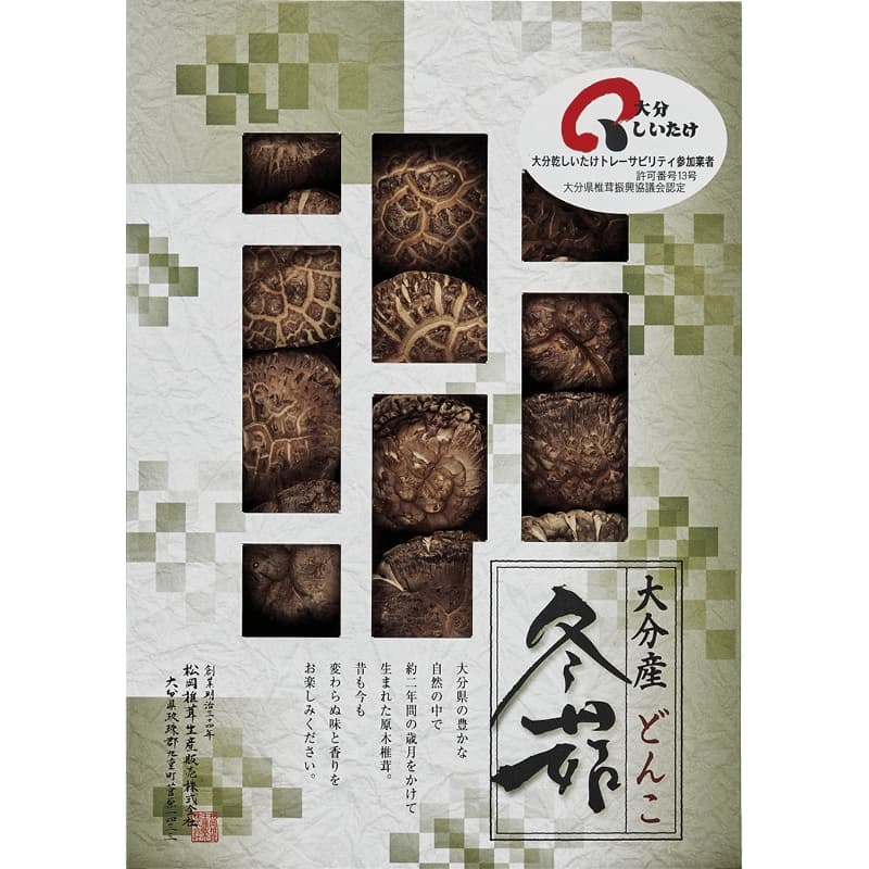 セット内容：大分産原木乾椎茸どんこ(85g)箱サイズ：約28×20×4.3cm賞味期間：常温1年箱入重量：約0.2kg ※北海道・沖縄・離島など一部お届けできない地域、また別料金を頂く地域もございます。 あらゆるギフトシーンにどうぞ 内祝い お返し 出産 出産内祝い 出産祝い 結婚 結婚内祝い 御礼 快気祝い 快気内祝い 御見舞御礼 全快祝い お祝い 結婚式 引き出物 結婚祝い 結婚内祝い 引越しご挨拶 父の日 母の日 敬老の日 入学内祝い 入園内祝い 成人式 初節句 新築内祝い 粗品 記念品 二次会 景品 周年記念 コンペ景品 プレゼント 誕生日 お中元 残暑見舞い お歳暮 御年賀 贈答品 総合通販 一周忌 三回忌 法事引出物 香典返し 初盆 志 回忌法要 還暦御祝い 開店お祝い 退職 卒業記念品 お餞別 心ばかり 大量注文可 内祝 御返し 出産内祝 結婚内祝 お礼 快気祝 快気内祝 全快祝 御祝い 御祝 結婚式 引出物 結婚祝 御結婚お祝い 御結婚御祝 結婚御祝 結婚内祝 引越挨拶 引越御挨拶 挨拶 御挨拶 ごあいさつ ご挨拶 入学内祝 入園内祝 新築内祝 周年記念 ギフト 誕生日 中元 御中元 残暑見舞 残暑御見舞 歳暮 年賀 お年賀 法事 法要 法事引き出物 香典 還暦祝 還暦御祝 還暦お祝い 開店祝 開店御祝 開店御祝い 開店祝い出産祝い 餞別 旅行 メッセージカード無料 送料無料 カタログギフト メーカー希望小売価格はメーカーカタログに基づいて掲載しています