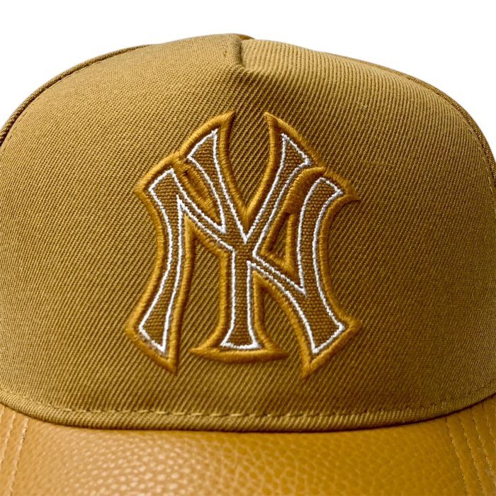 プロスタンダード PRO STANDARD ヤンキース ストラップバック キャップ レザー スナップバック 帽子 BROWN 茶色 MLB NEWYORK YANKEES STREET ストリート アメリカブランド