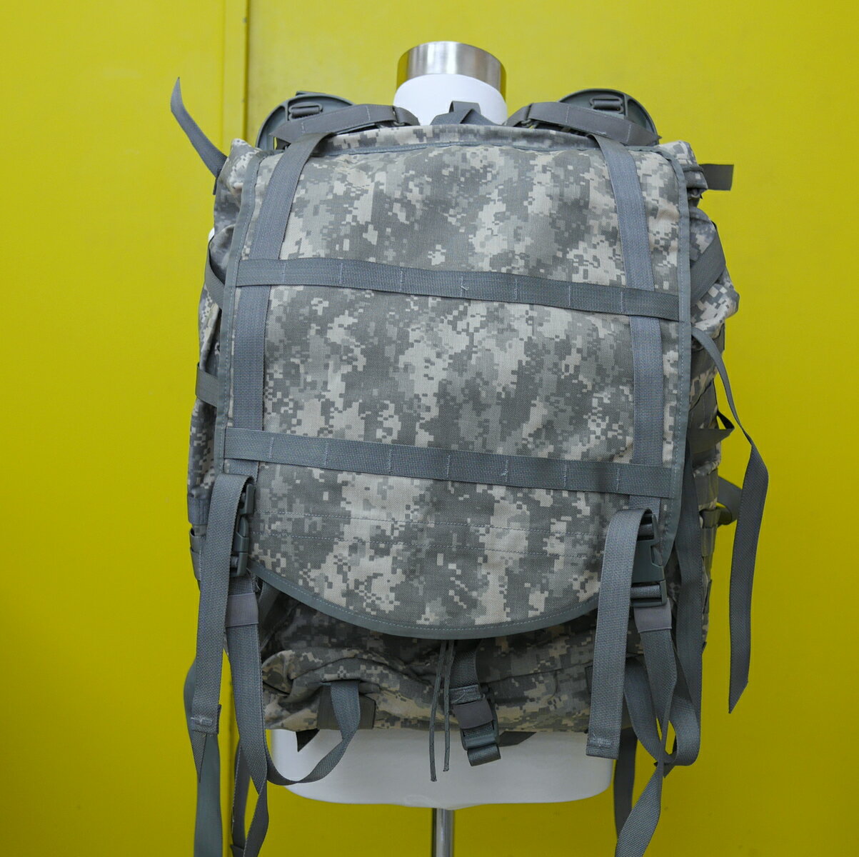 米軍 リュック 新品 放出品 ACU SDS LARGE R