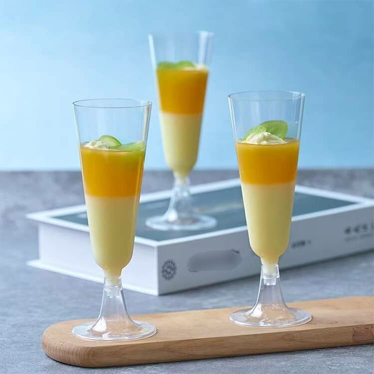 セット クリアシャンパンフルート 使い捨て シャンパングラス ワイングラス 100点入り 150ml 使い捨てプラスチックグラス プラスチック ワイン パーティー ステムウェア パーティー ワイングラス イベント 宴会 透明 カップ インスタ映え SNS epln-10004621 e-プラン楽天市場店 サンプル画像2
