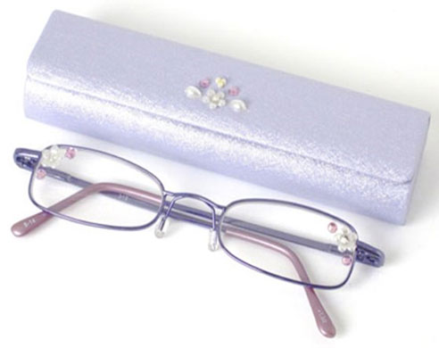超軽量　携帯できるシニアグラス　ケース付き