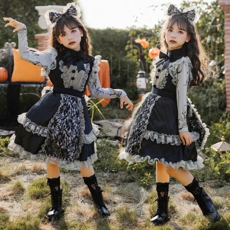 ハロウィンコスチューム 女の子用可愛い衣装ハロウィンにぴったりの女の子用コスチュームです!セット内容ヘアアクセサリー、ワンピース、ウエストベルト、大リボン、ソックスがセットになっています。デザインロリータ風のレースデザインで、カワイくてスタイリッシュ。ハロウィンの神秘的な雰囲気と、可愛らしさを両立。素材肌触りの良い素材を使用し、着心地快適。子どもの肌に優しく、活動しやすい作りです。ハロウィンパーティや仮装イベントに最適!早くお求めください。サイズについては別途確認ください。ハロウィン衣装 コスプレ 子供用 ロリ