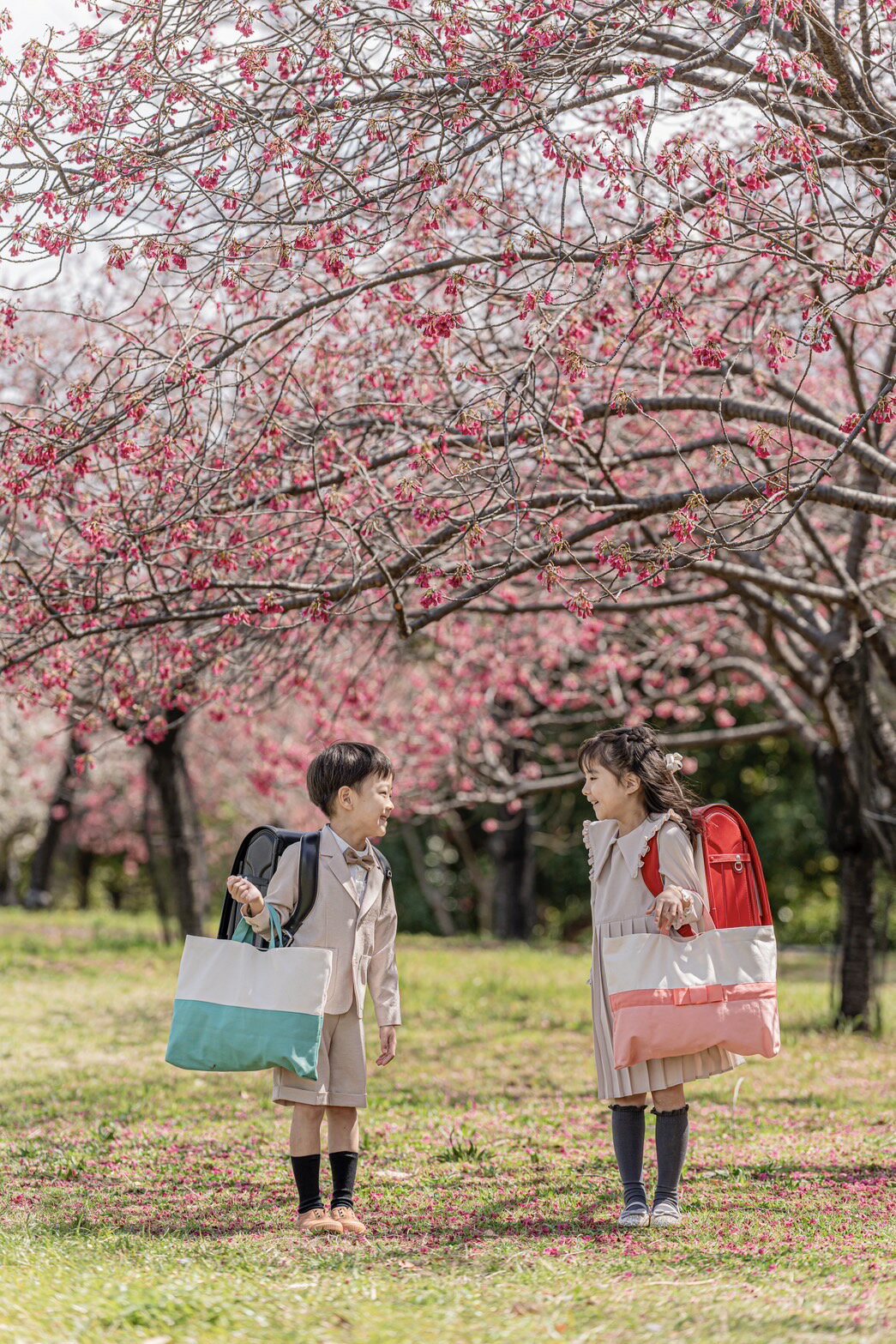 レッスンバッグ 手作り安心の日本製 日本製 リボン 入園 入学 幼稚園 保育園 男の子 女の子 ユニセックス 手提げバッグ 子供 お稽古バッグ 通園バッグ シンプル オシャレ バイカラー 水玉 ドット 可愛い PC A4サイズ 高学年 2