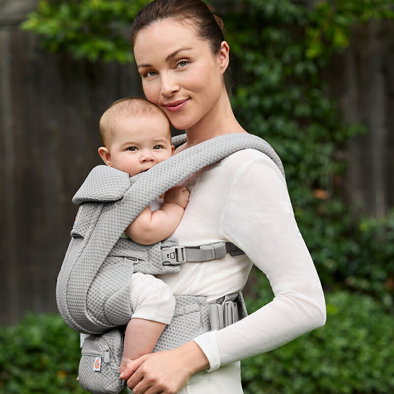 Rakuten - 【公式】 エルゴベビー オムニ デラックス パールグレー 抱っこ紐 新生児 メッシュ Ergobaby OMNI Deluxe Mesh エルゴベビー エルゴ 抱っこ紐 オムニデラックス 正規品 2年保証 赤ちゃん ベビー 抱っこひも 軽量 コンパクト 新生児 4way 出産祝い