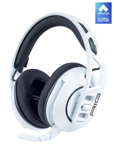 USB-Cドングルによる低遅延の2.4GHz無線接続とBluetooth 5.1の同時接続により、ゲームオーディオと通話をスムーズに切り替えられるデュアルワイヤレス仕様 最新のゲーム機をはじめ、様々な機器に対応。多様なユーザーのニーズにこたえる。PS5、PS4、Nintendo Switch、PC、モバイル機器に対応 2.4GHz接続のみ使用した場合、最大18時間。Bluetooth接続のみ使用した場合、最大24時間持続するバッテリー低音域にこだわった40mmの高感度ドライバーで高品質のゲームオーディオを再現 バランスのとれたサウンドを実現するためにチューニングされた音響チャンバーを採用 マイクはイヤーカップに折りたたんで収納できて、持ち運びに便利。必要な時はすぐに展開可能。マイクを再び収納すれば、自動でミュートに切り替わる。国内1年保証
