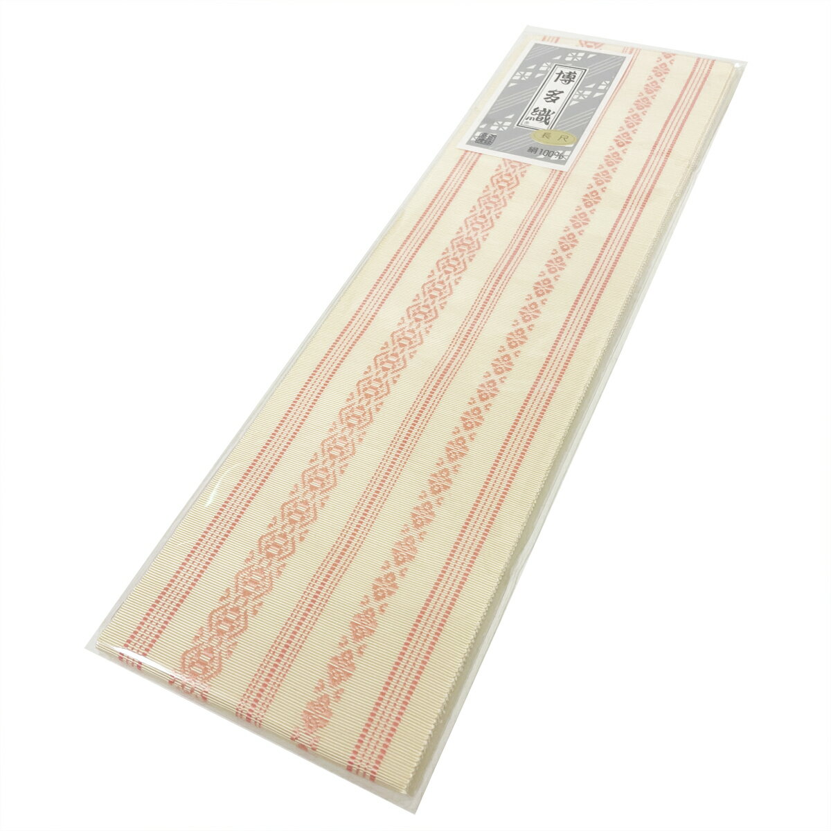 商品情報 正絹の伊達締めは、結びやすく、緩みにくいのが特徴です。 品質 絹100% サイズ 長さ 2.7m前後　巾 約10cm 注意 絹糸の特性上、糸のほつれやダマなどがある場合がございます。 中央部分は張りがあり、両端から約57cmは柔らかく織り上げてあるので、結びやすくなっています。 また、両端は敢えて縫い上げず、切りっぱなしになっています。そのままお使いください。 商品によって柄の出方が異なります。また、お使いのモニターによって色が違って見えます。あらかじめご了承ください。
