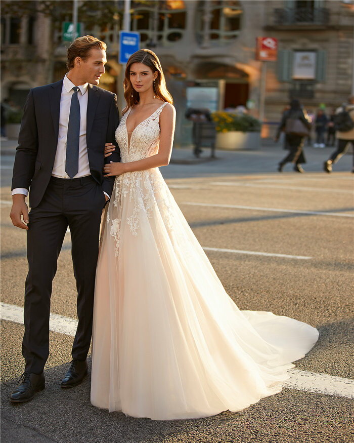 ウェディングドレス セミオーダー サイズカスタマイズ可 手作り Aライン wedding dress 花嫁 挙式 結婚式 披露宴 二次会 ブライダル ws3152