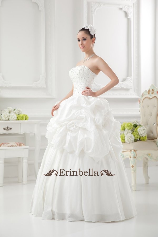 ウェディングドレス プリンセスライン ふんわり (TW0806)