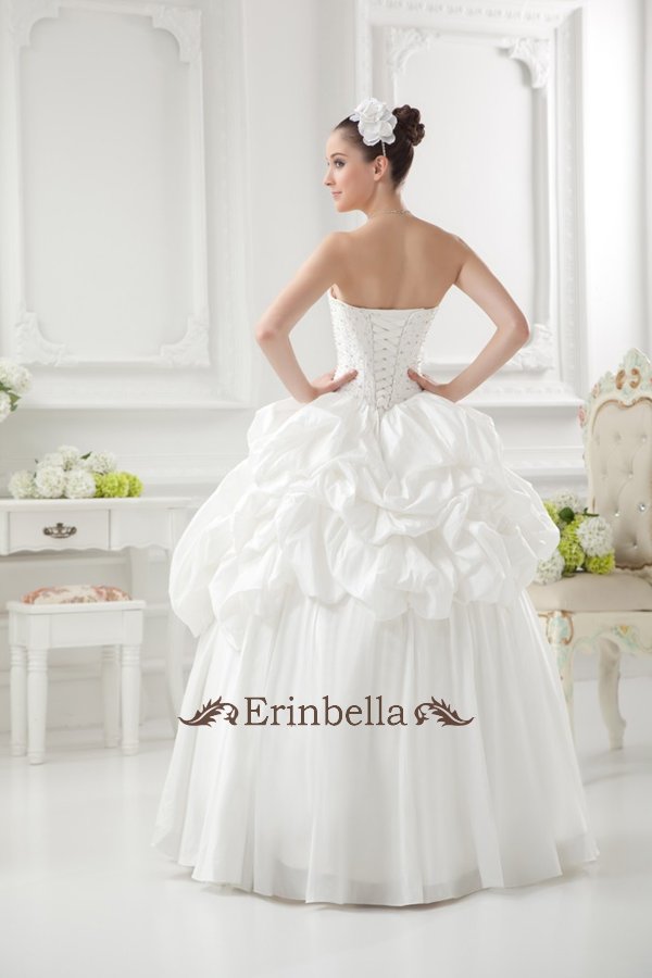 ウェディングドレス プリンセスライン ふんわり (TW0806)