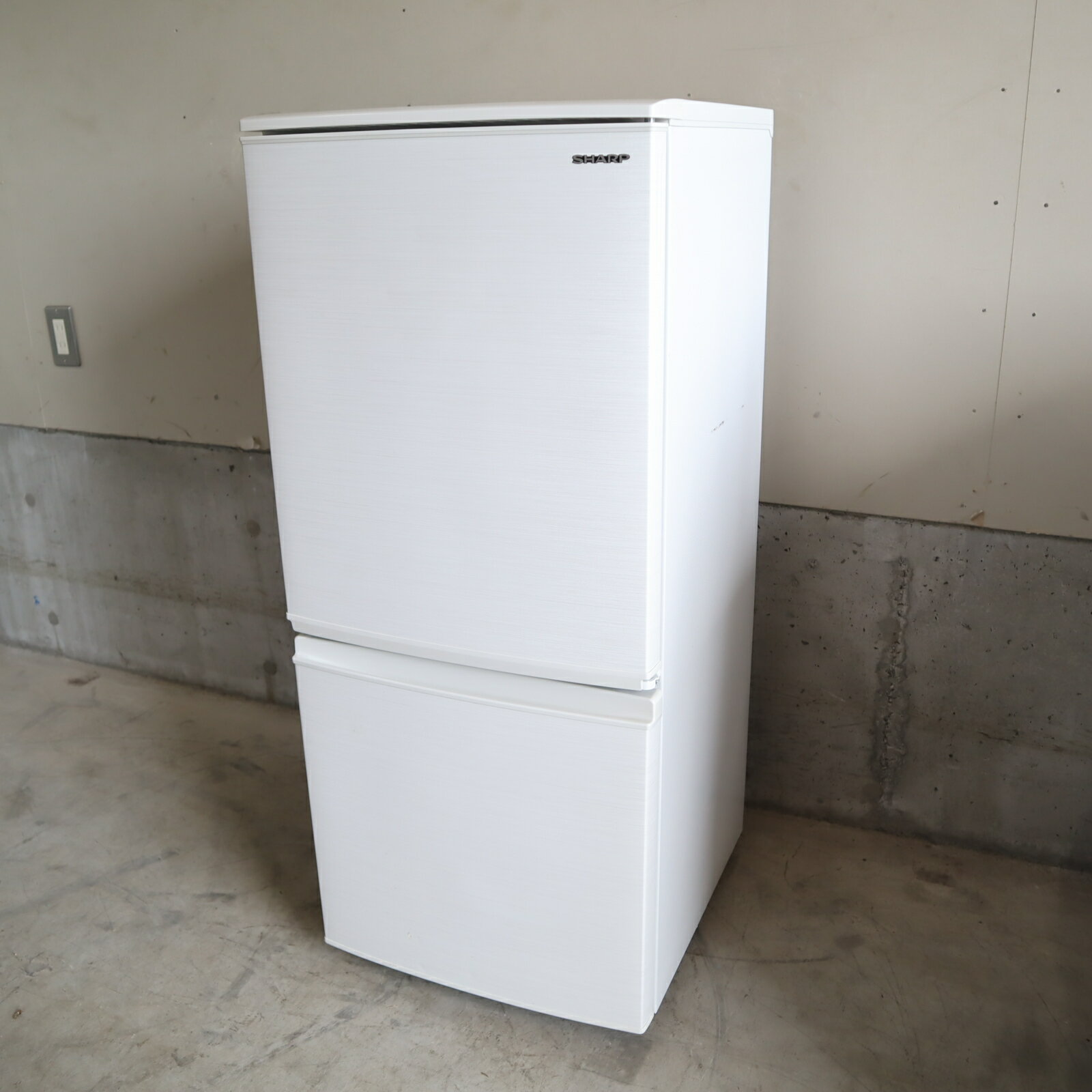 楽天市場】冷蔵庫 シャープ sj-d14e－wの通販