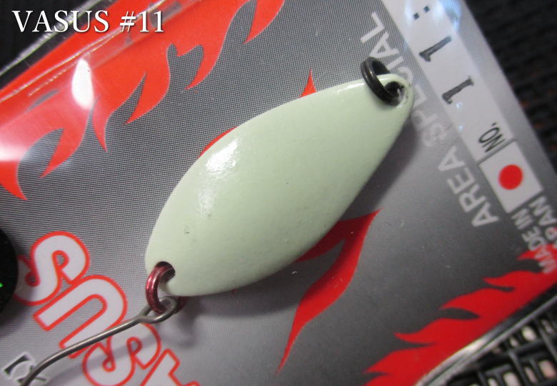 ヴァサス 3g /28mm　#11 蓄光ホワイト　　＜フィールドハンター FIELD HUNTER＞　□エリア ルアーフィッシング用 スプーン□　VASUS Spoon 3g　～見て釣る表層ご用達～　[スプーン専門釣り具店] -エスプーン-