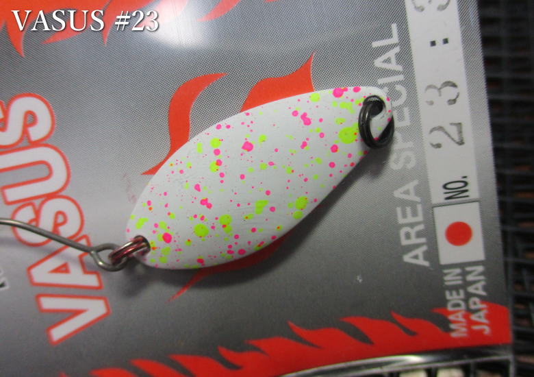 ヴァサス 3g /28mm　#23 ドハデペレットホワイト　　＜フィールドハンター FIELD HUNTER＞　□エリア ルアーフィッシング用 スプーン□　VASUS Spoon 3g　～見て釣る表層ご用達～　[スプーン専門釣り具店] -エスプーン-